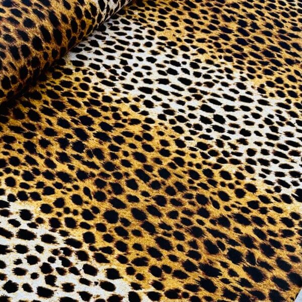 tela animal print leopardo